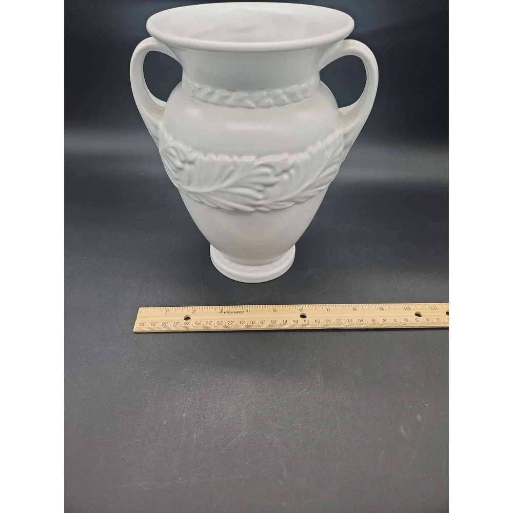 ABINGDON Pottery #153 Vase from 1940's  White Vase with Acanthus Leaf